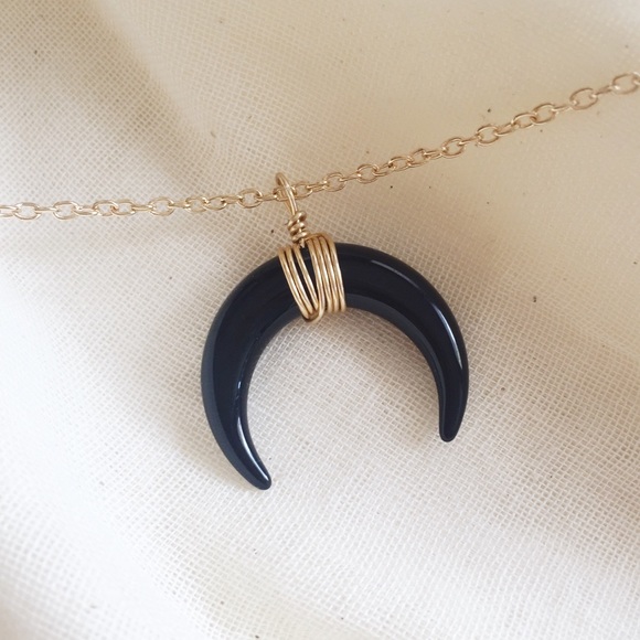 ebony double horn necklace - Picture 2 of 3